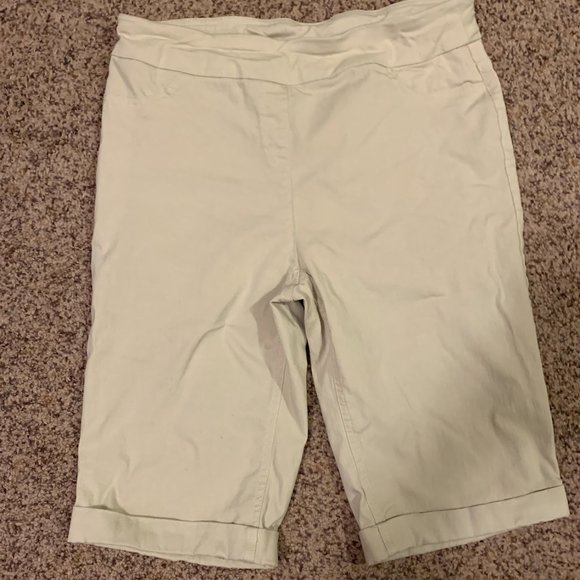 Soft Surroundings Khaki Walking Shorts Small - Picture 1 of 6